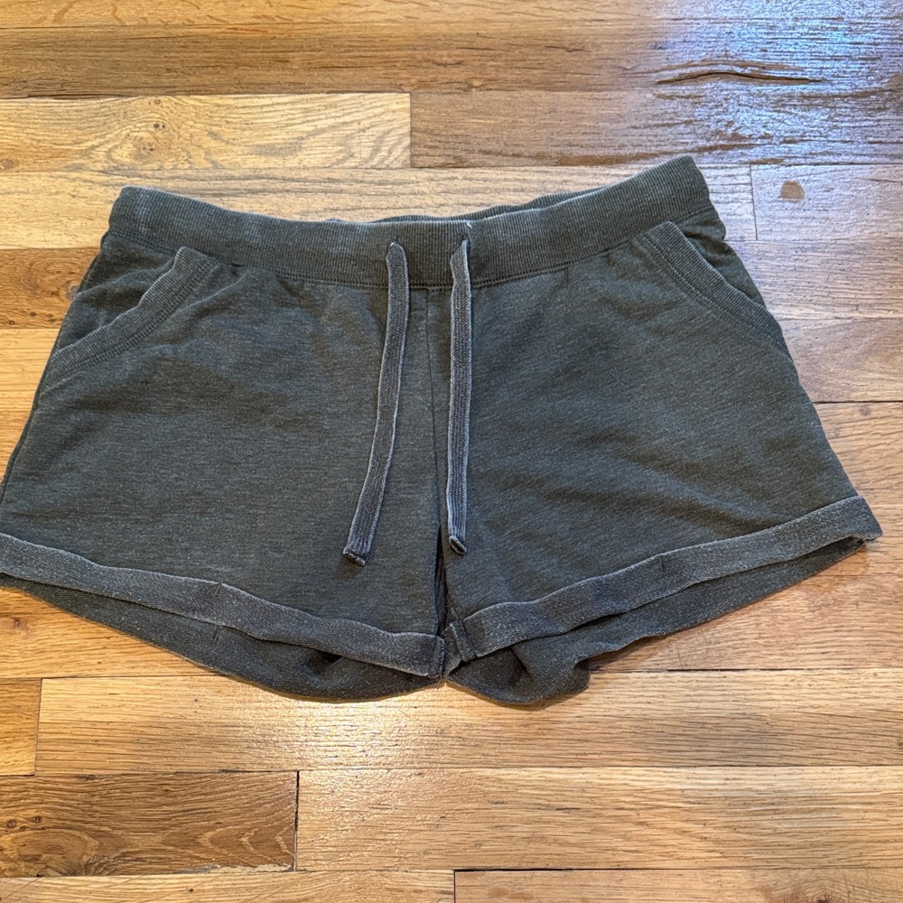 Women's Army Green Z Supply Casual Shorts sz xs in MINT condition